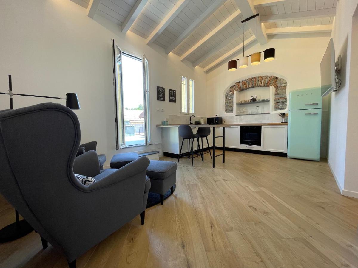 Sun Luxury Apartment In Centro Storico เคียวารี ภายนอก รูปภาพ